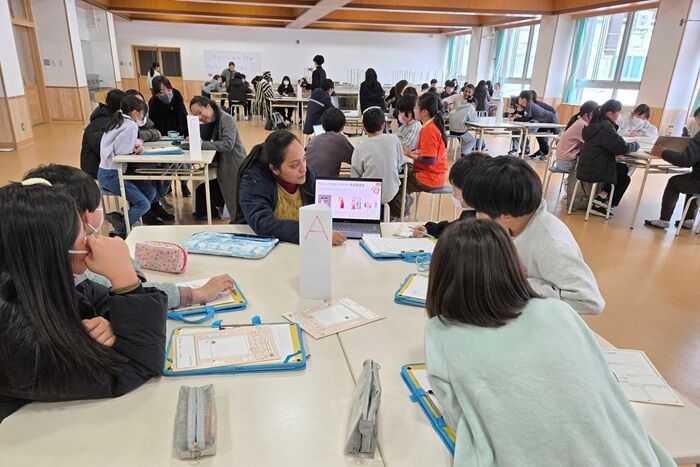 Exchange activities with 5th graders