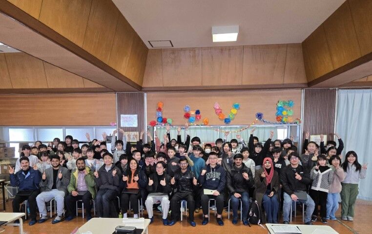 Let's talk in English with international students!