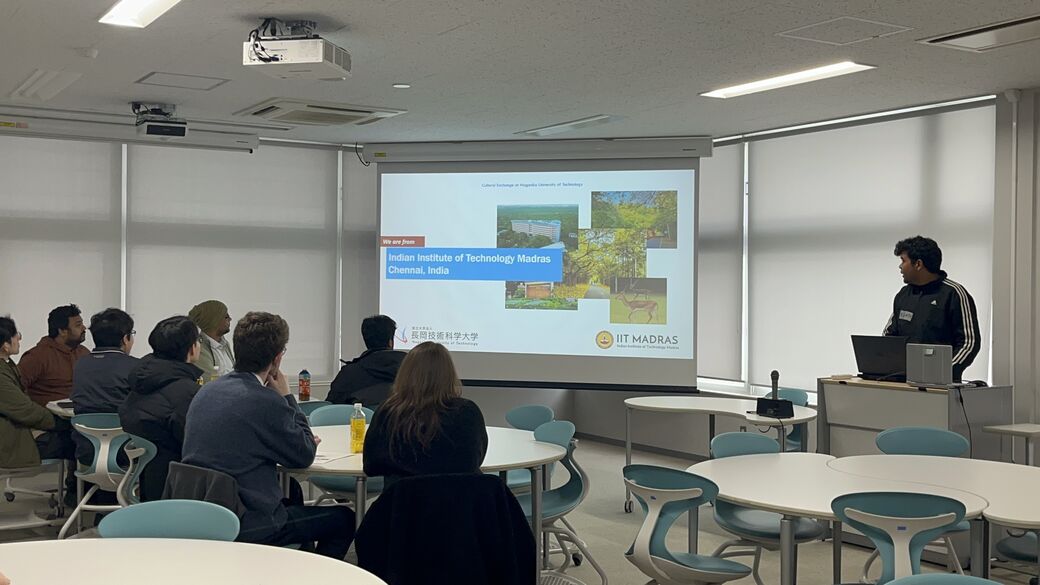 インド工科大学マドラス校の学生による発表