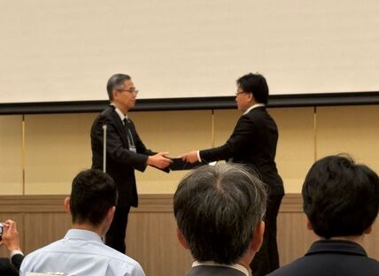 坂本盛嗣准教授が日本液晶学会奨励賞を受賞しました 画像