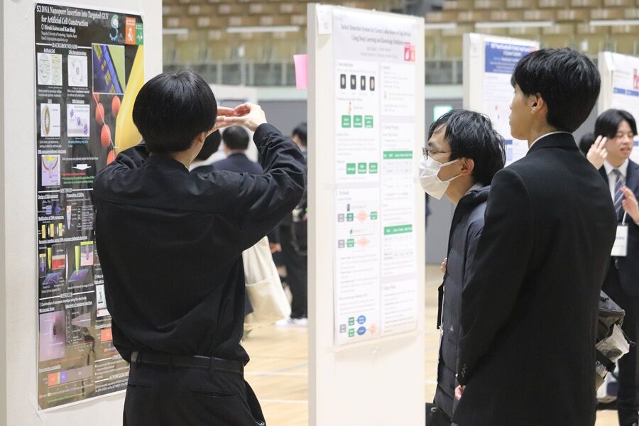 リサーチプレゼンテーションの様子