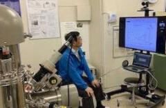 機器の遠隔操作システムを活用した講義の様子