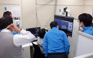 遠隔システムの利用評価会の様子