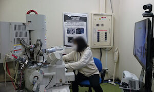 機器の遠隔操作システムを活用した講義の様子