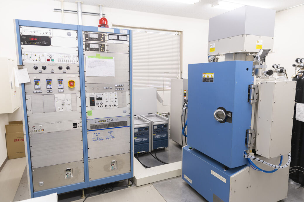 ステンレス鋼に表面処理を施すイオンプレーティング装置