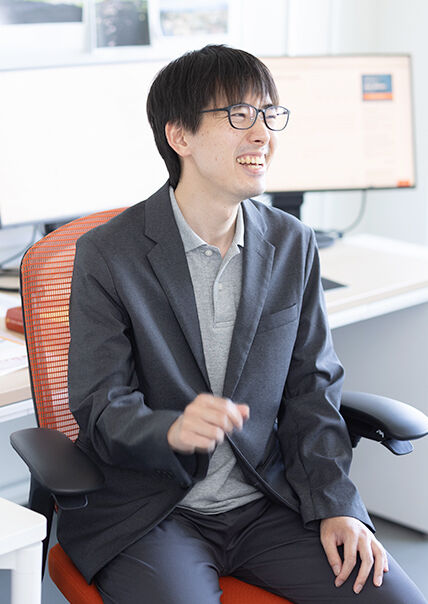 情報・経営システム系 助教 黒田 大貴