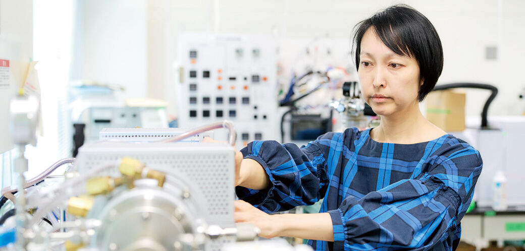 カーボンニュートラル社会に向けて・・燃料電池の基本部材を研究 – 白仁田 沙代子