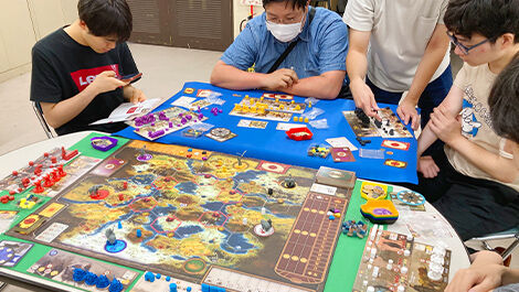 AGL(アーケードゲームラボラトリ)の活動の様子